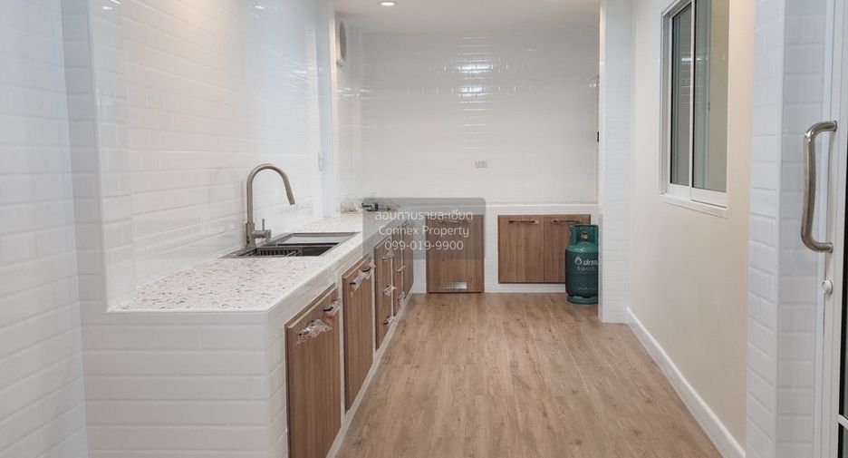 For sale 3 bedrooms townhouse in Bang Kruai, Nonthaburi