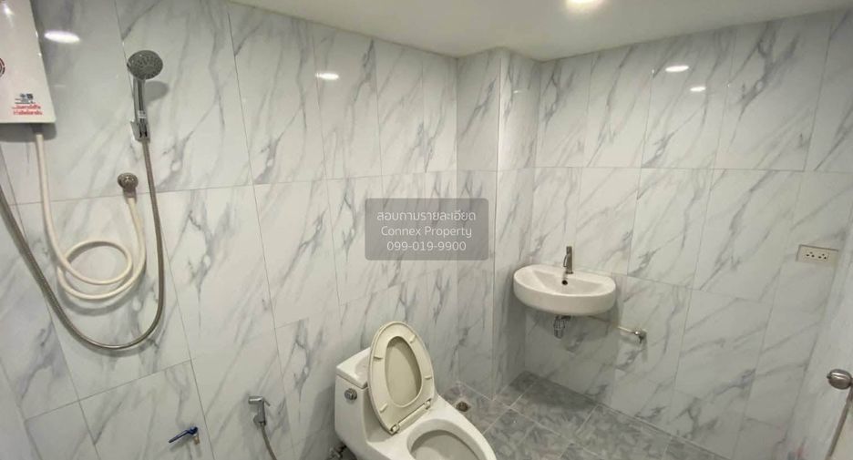 For sale 1 Beds condo in Huai Khwang, Bangkok