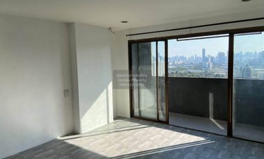 For sale 1 Beds condo in Huai Khwang, Bangkok