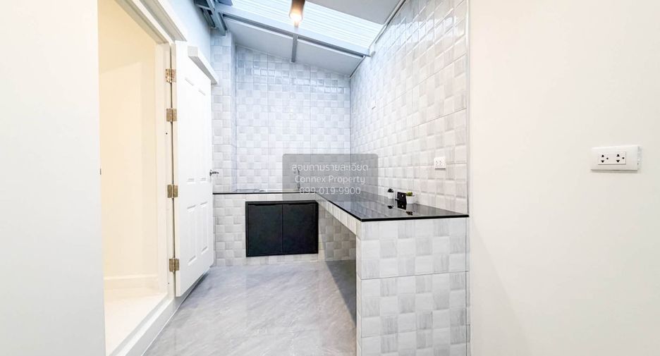 For sale 3 bedrooms townhouse in Bang Kruai, Nonthaburi