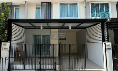 出售 3 卧室 联排别墅 在 Bang Phli, Samut Prakan