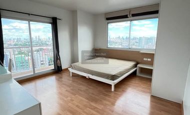 For sale 2 bedrooms condo in Bang Phlat, Bangkok