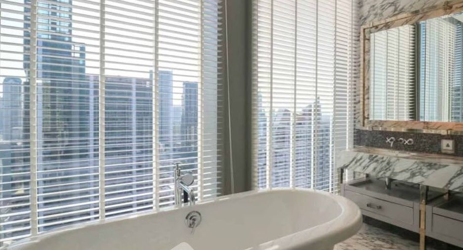 For sale 2 bedrooms condo in Sathon, Bangkok