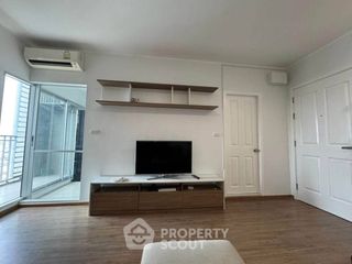 For rent 2 bedrooms condo in Thon Buri, Bangkok