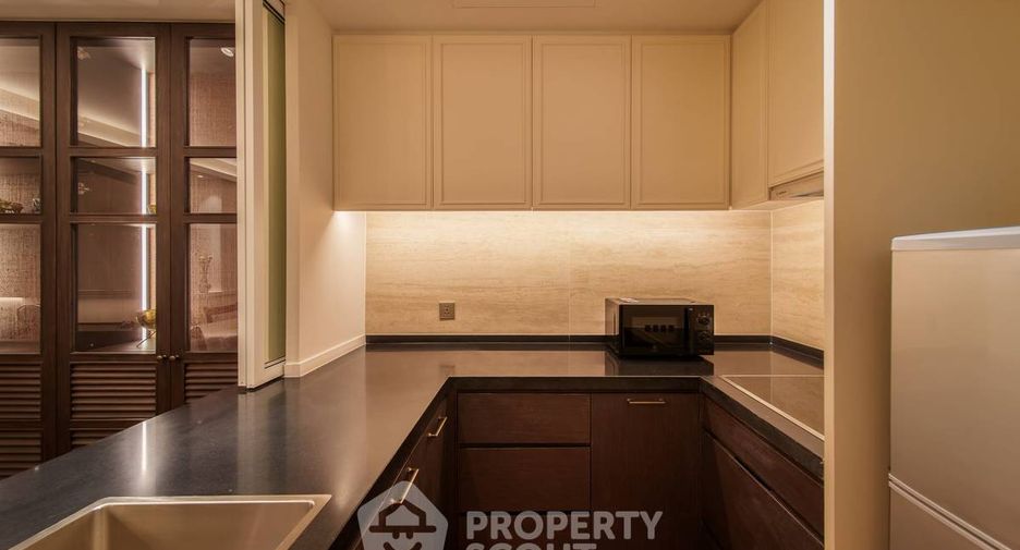 For rent 1 bed condo in Phaya Thai, Bangkok