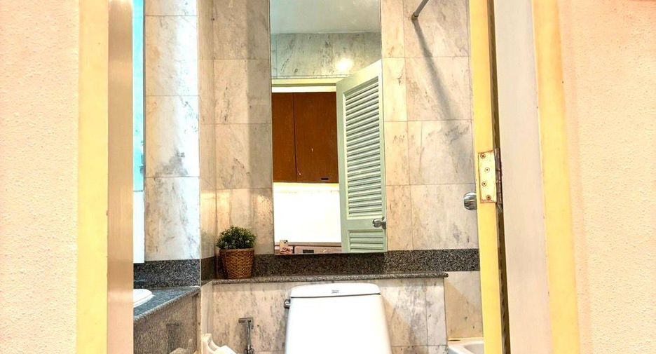 For rent 1 bed condo in Pathum Wan, Bangkok