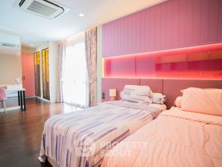For rent 3 bedrooms house in Wang Thonglang, Bangkok