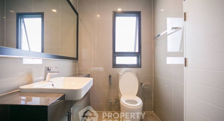 For rent 3 bedrooms house in Wang Thonglang, Bangkok
