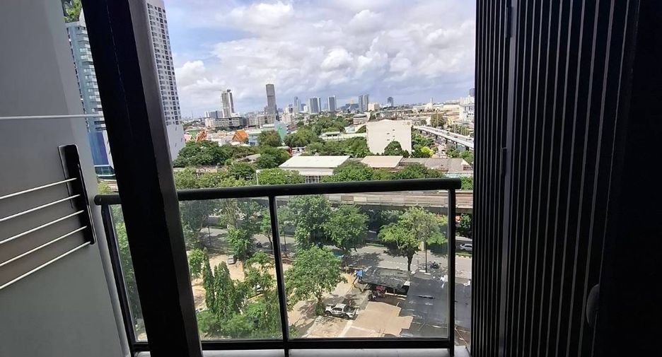 For rent 2 bedrooms condo in Phaya Thai, Bangkok