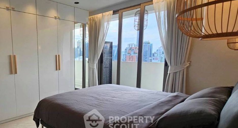 For rent 3 bedrooms condo in Watthana, Bangkok