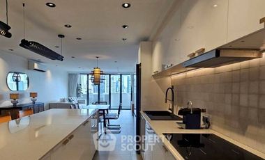 For rent 3 bedrooms condo in Watthana, Bangkok