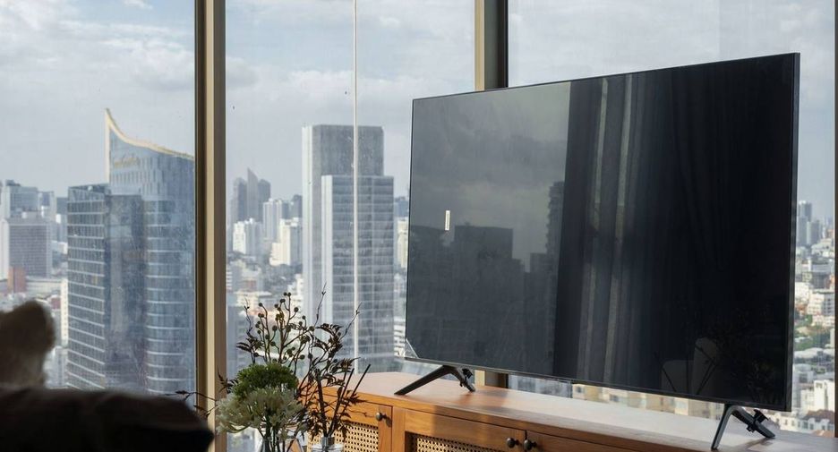 For rent 2 bedrooms condo in Watthana, Bangkok