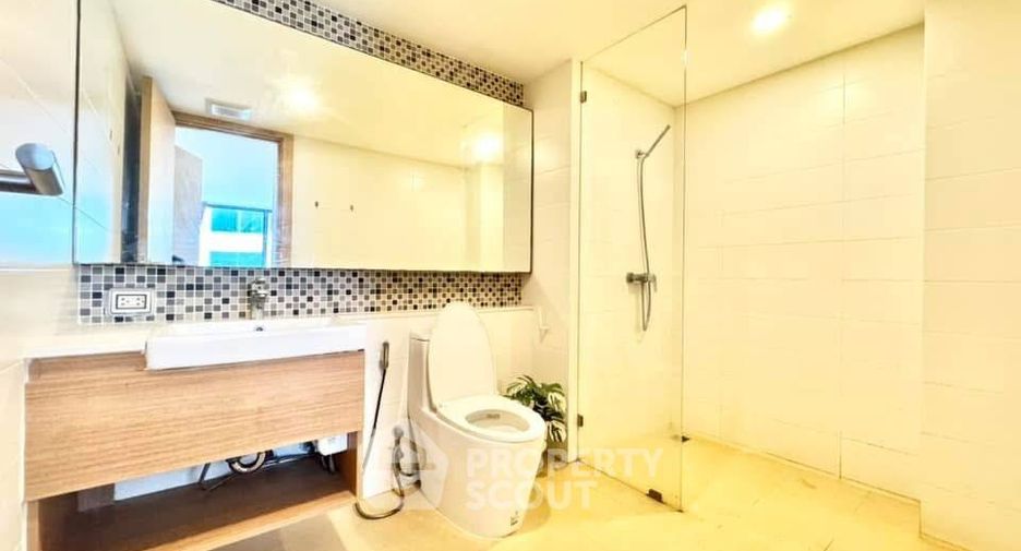 Condo en alquiler de 2 habitaciones en Bang Lamung, Chonburi