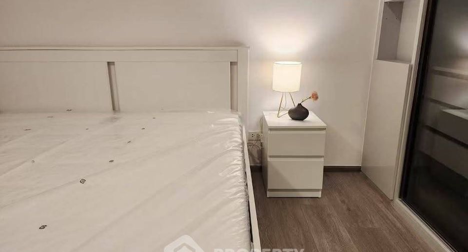 À louer 1 chambre condo à Huai Khwang, Bangkok
