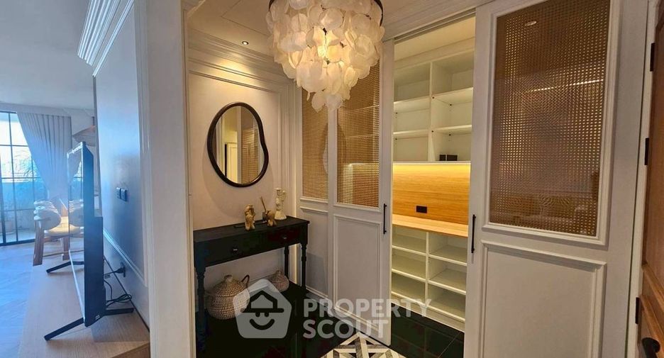 For rent 3 bedrooms condo in Watthana, Bangkok