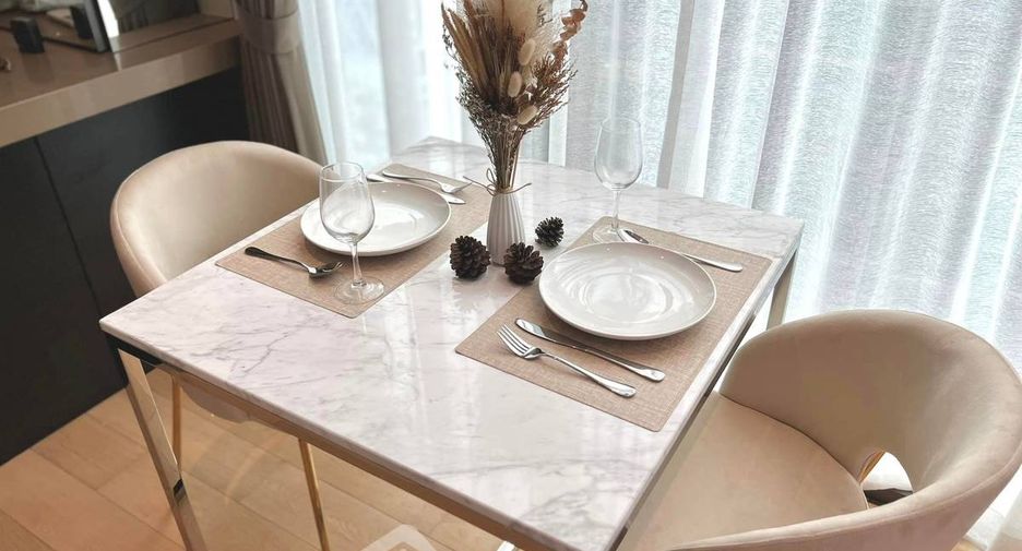 For rent 1 bed condo in Pathum Wan, Bangkok
