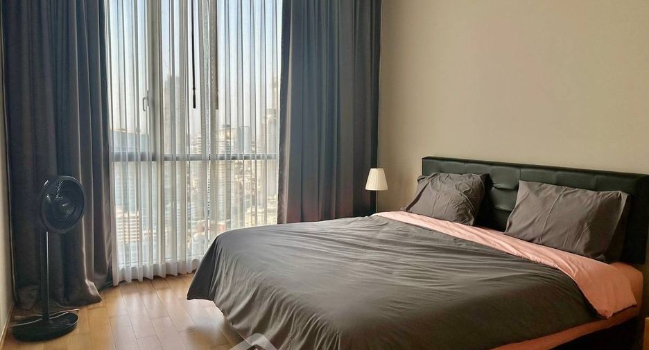 For rent 2 bedrooms condo in Watthana, Bangkok