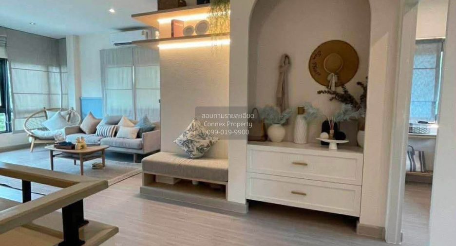 For rent 4 bedrooms house in Mueang Phuket, Phuket