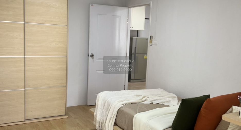 For rent 2 bedrooms condo in Din Daeng, Bangkok