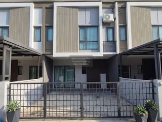 For rent 3 bedrooms townhouse in Khlong Luang, Pathum Thani