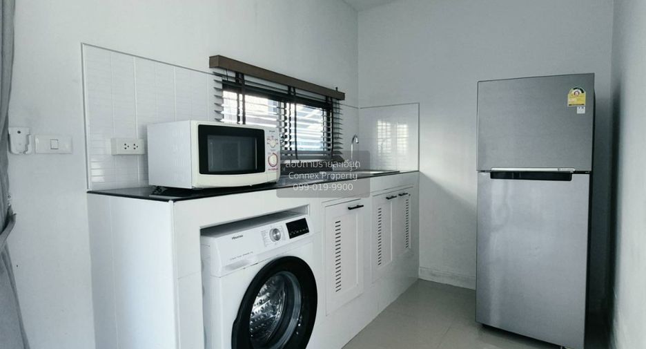 For rent 3 bedrooms townhouse in Khlong Luang, Pathum Thani