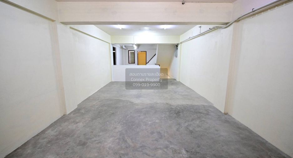 For rent 2 bedrooms retail Space in Bang Khun Thian, Bangkok