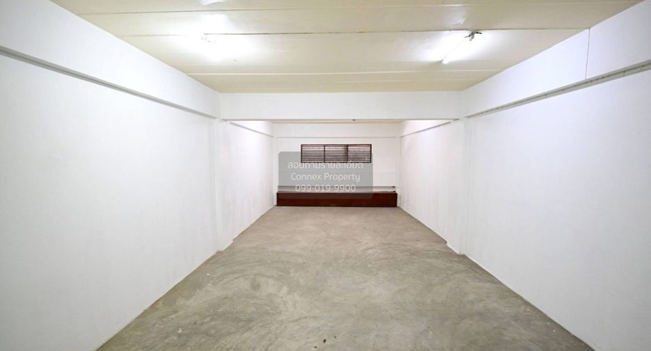 For rent 2 bedrooms retail Space in Bang Khun Thian, Bangkok