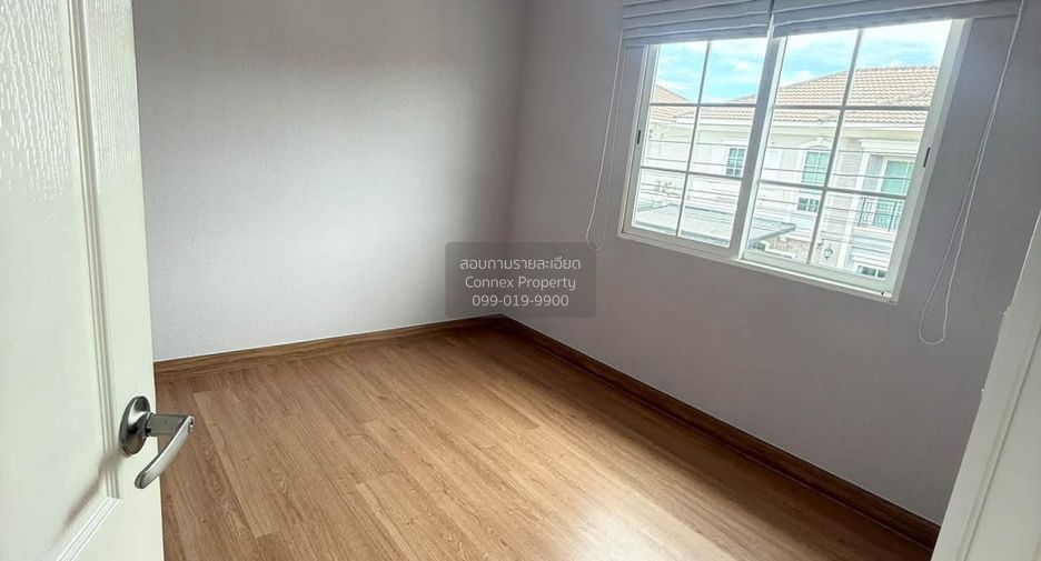 For rent 4 bedrooms house in Pak Kret, Nonthaburi