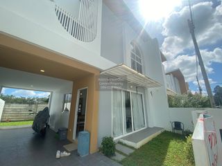 For rent 3 bedrooms townhouse in Thalang, Phuket