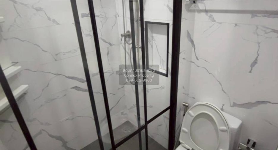 For rent 2 bedrooms condo in Din Daeng, Bangkok