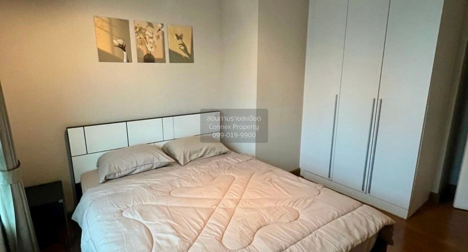 For rent 2 bedrooms condo in Huai Khwang, Bangkok
