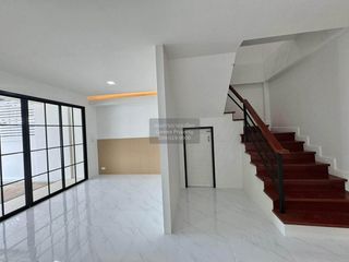 Casa adosada en alquiler de 3 habitaciones en Mueang Phuket, Phuket