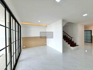 Casa adosada en alquiler de 3 habitaciones en Mueang Phuket, Phuket