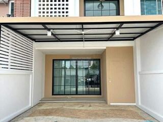 Casa adosada en alquiler de 3 habitaciones en Mueang Phuket, Phuket