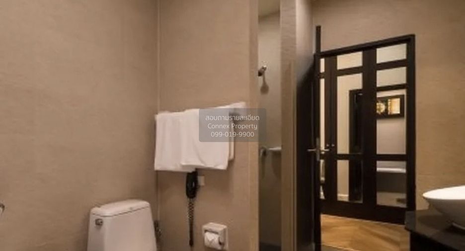For rent 4 bedrooms apartment in Watthana, Bangkok