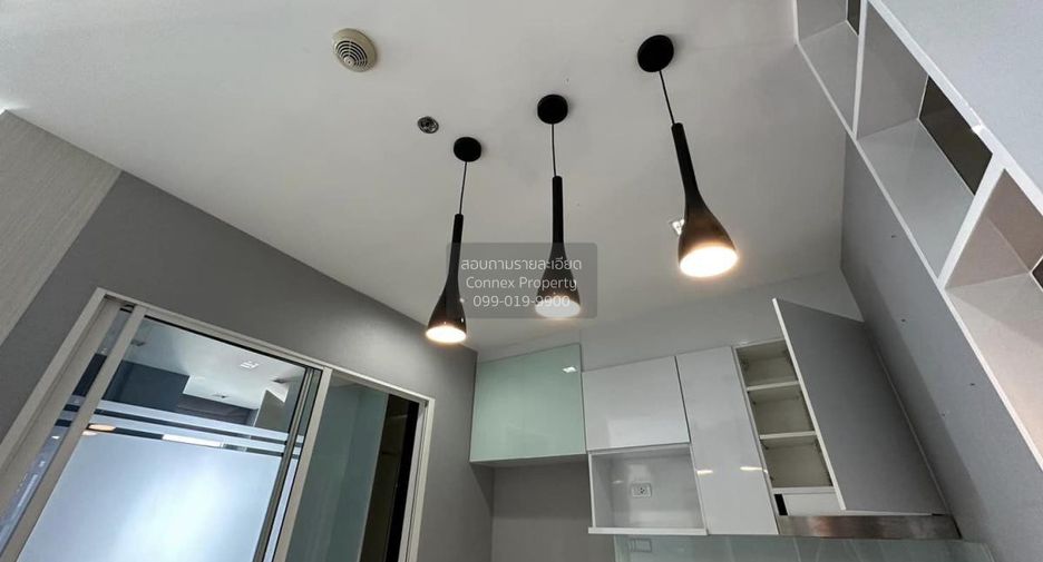 For rent 2 bedrooms condo in Ratchathewi, Bangkok