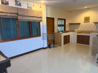 For rent 3 bedrooms townhouse in Mueang Phuket, Phuket