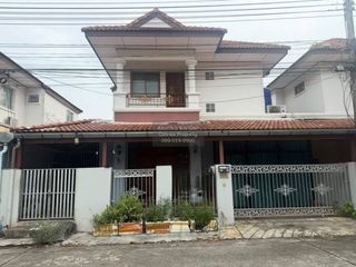 For rent 3 bedrooms townhouse in Mueang Phuket, Phuket