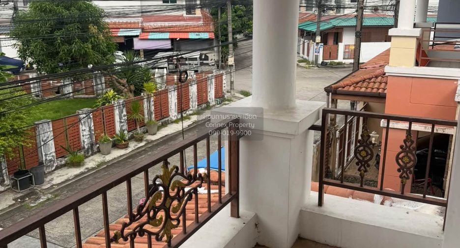 For rent 3 bedrooms townhouse in Mueang Phuket, Phuket