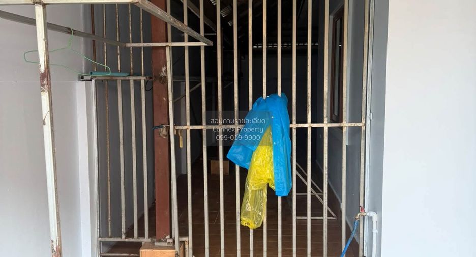 For rent 3 bedrooms townhouse in Mueang Phuket, Phuket