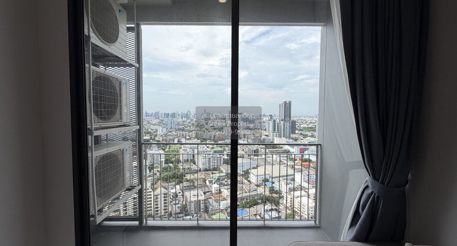 For rent 2 bedrooms condo in Bang Na, Bangkok