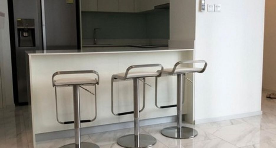 For rent 3 bedrooms condo in Watthana, Bangkok