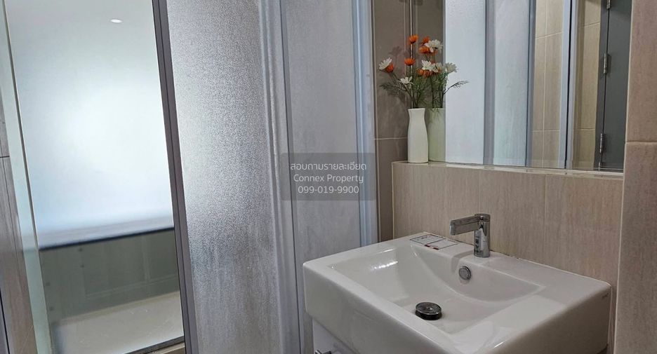 For rent 2 bedrooms condo in Huai Khwang, Bangkok