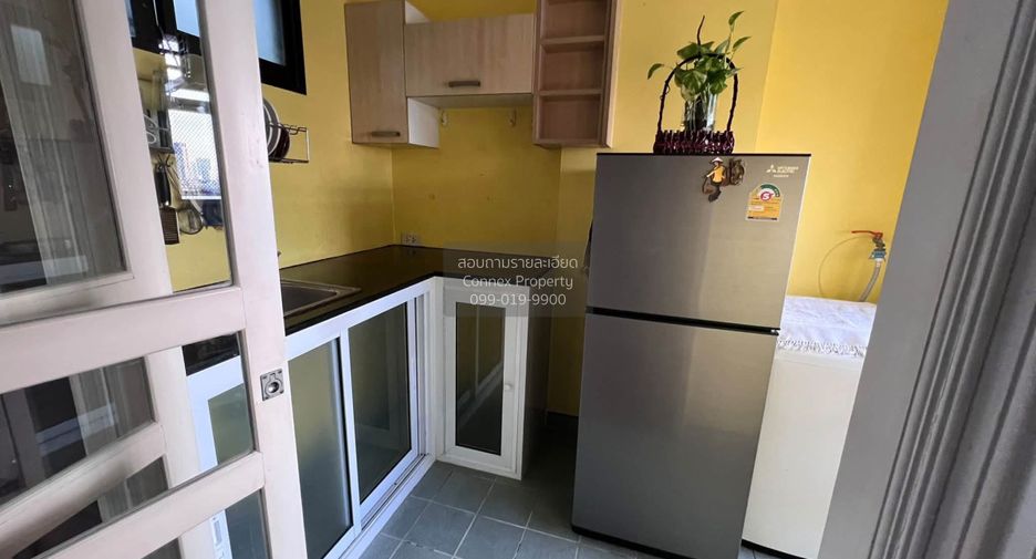 For rent 1 bed condo in Yan Nawa, Bangkok