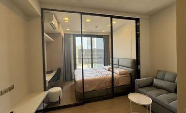 Wohnung zur Miete mit 1 Zimmer in Huai Khwang, Bangkok