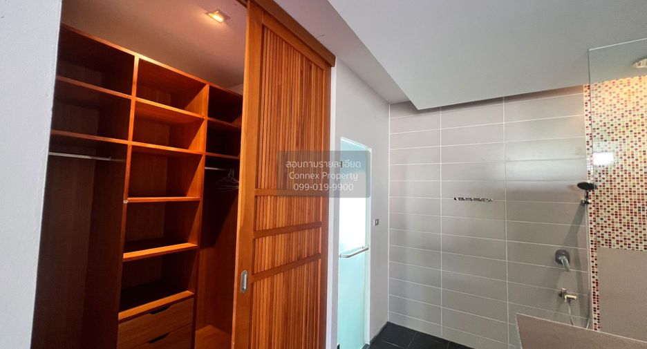 For rent 3 bedrooms villa in Mueang Phuket, Phuket