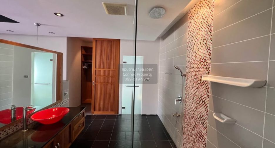 For rent 3 bedrooms villa in Mueang Phuket, Phuket