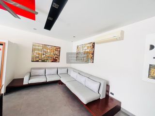 For rent 3 bedrooms villa in Mueang Phuket, Phuket