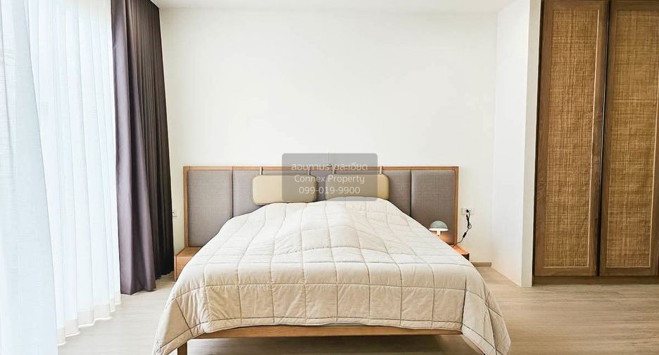 For rent 3 bedrooms townhouse in Saphan Sung, Bangkok