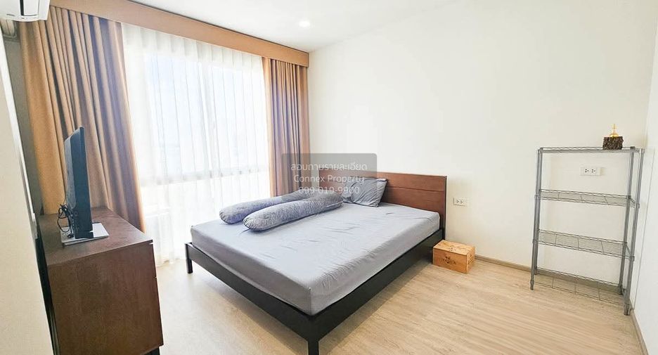 For rent 3 bedrooms townhouse in Saphan Sung, Bangkok
